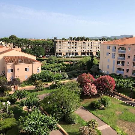 Appartement Spacieux 65M2, Avec Piscine Et Parking Frejus Luaran gambar