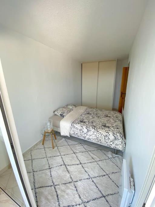 Appartement Spacieux 65M2, Avec Piscine Et Parking Frejus Luaran gambar